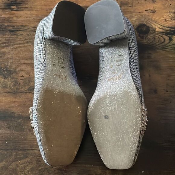 J.Crew
Gray Celia Block Heel Plaid Jewel Pumps Size 7.5/ Excellent - Picture 8 of 9